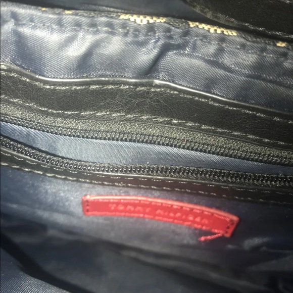 Tommy Hilfiger Crossbody Bag / Purse with Logo - Picture 5 of 7